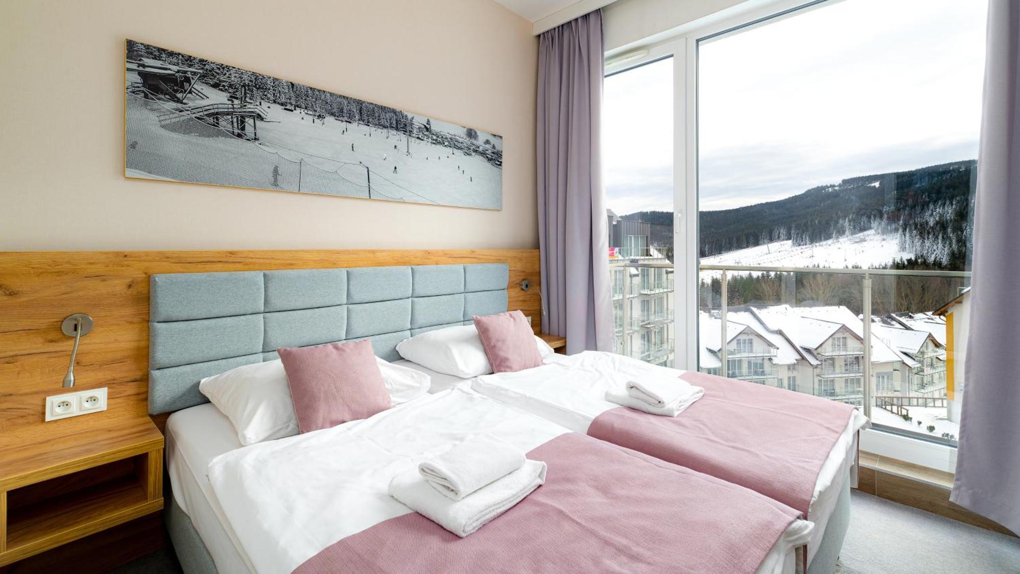 Panorama - Czarna Gora Resort By Sun & Snow Z Basenem I Sniadaniem Heudorf Exterior foto